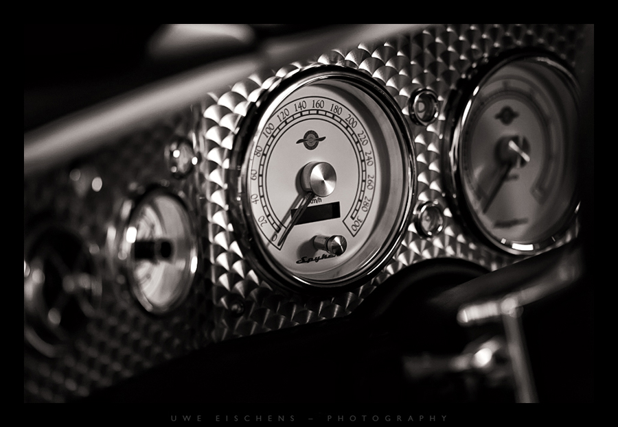 20081108225930_spyker5.jpg